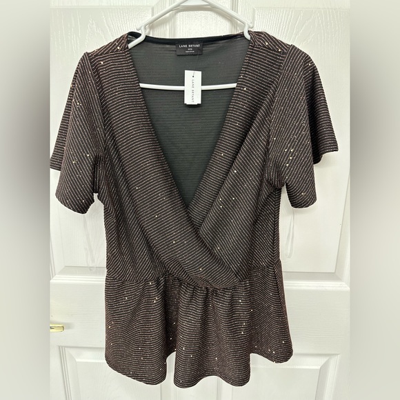 Lane Bryant Tops - NWT Lane Bryant Classic Flutter-Sleeve V-Neck Peplum Top with sparkle Size14/16